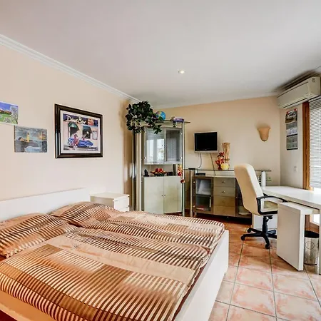 Villa Romantic
