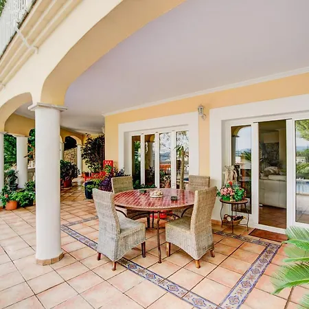 Romantic Villa